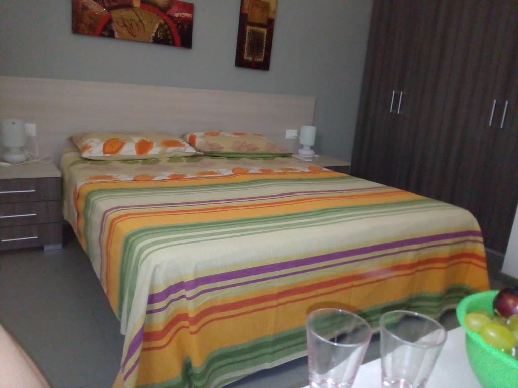 Iris Villa Marina di Ragusa Buitenkant foto